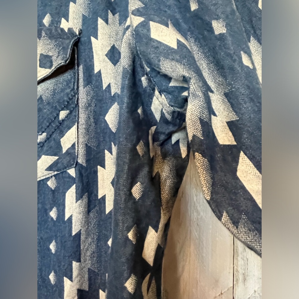 Wrangler Retro Women’s Pearl Snap Denim Long Sleeve Aztec Print Blue Size Large - Picture 5 of 11